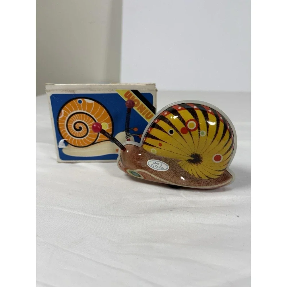 Vintage Tin Litho Wind Up Snail Toy w/ Box China No Key Retro Clockwork